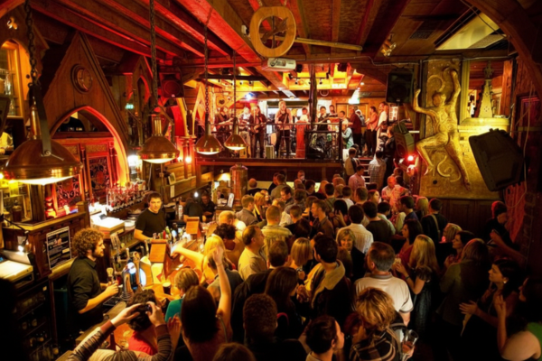 Intercâmbio na Irlanda 40+, como viver bem mesmo com pouco dinheiro